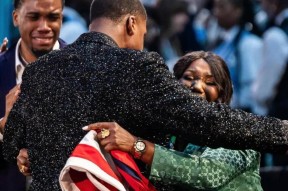 移动体育直播-雷霆队助教突发身体不适，球队紧急应对的简单介绍